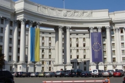 Украина требует почтительности со стоны ЕС