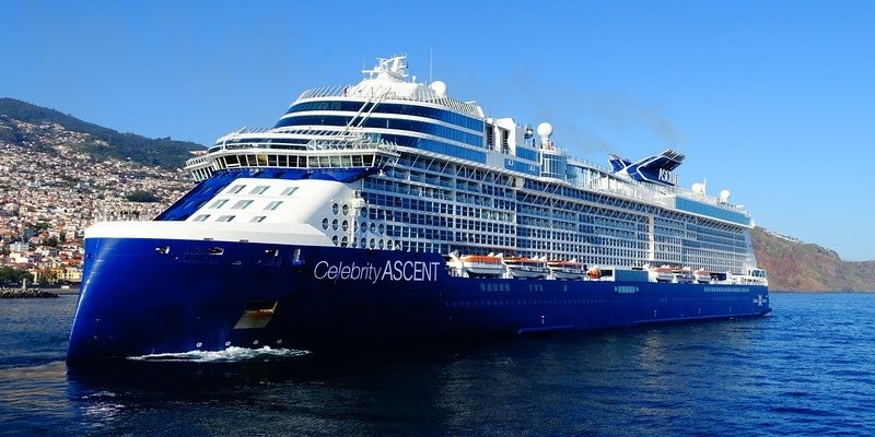 Круизный лайнер Celebuity Ascent дебютирует в Европе